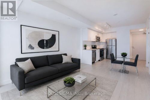 1105-4010 Eglinton Ave W, Etobicoke, ON, M9A0G5 | Card Image