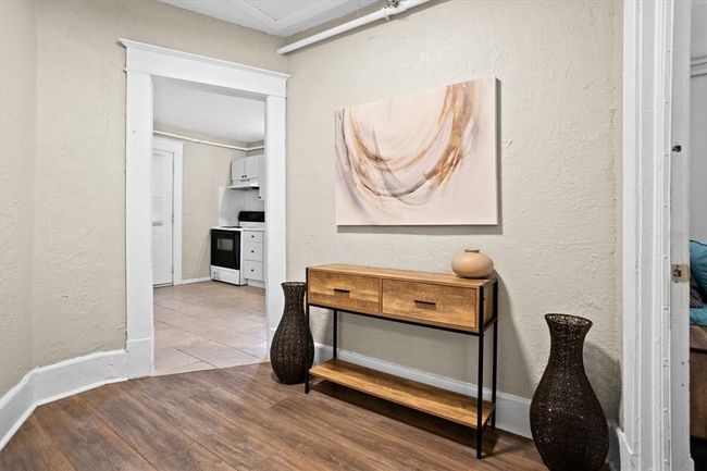 APT-2 - 527 8 Th St N, Condo with 4 bedrooms, 3 bathrooms and null parking in St Petersburg FL | Image 7