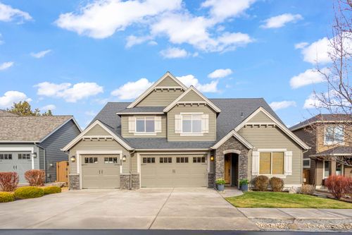 20870 Golden Gate Pl, Bend, OR, 97702-0101 | Card Image
