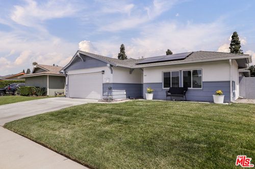 447 E Moorehaven Dr, Carson, CA, 90746-1150 | Card Image