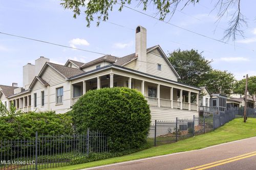 107 Lakepointe Dr, Madison, MS, 39110-9203 | Card Image
