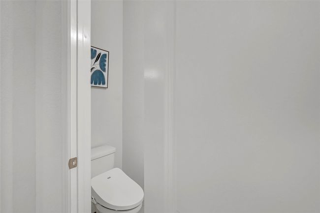 Bathroom with toilet | Image 21