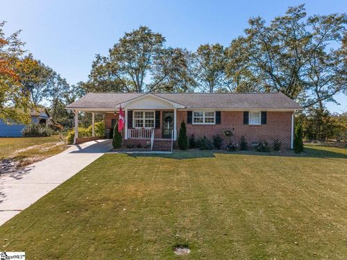 7 Hastings Cir, Taylors, SC, 29687-3565 | Card Image