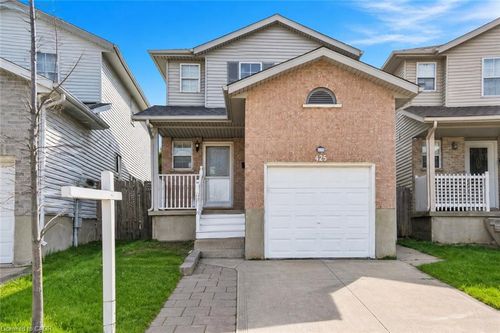 425 Erinbrook Dr, Kitchener, ON, N2E3S4 | Card Image