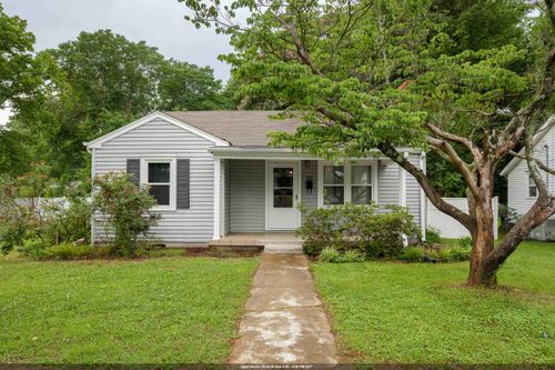 1011 E 1st St, Tuscumbia, AL, 35674-2204 | Card Image