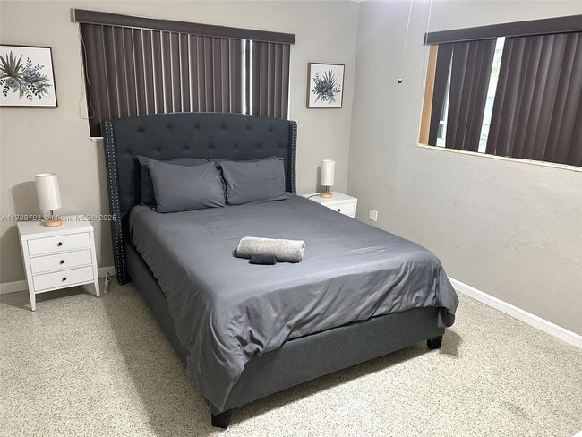460 Nw 88 Th Ter, House other with 4 bedrooms, 2 bathrooms and null parking in El Portal FL | Image 14