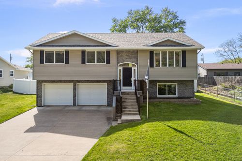 2914 44th St, Rock Island, IL, 61201-5855 | Card Image