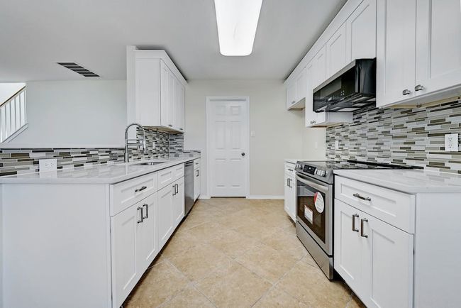 12908 Thomas Jefferson St, House other with 3 bedrooms, 3 bathrooms and null parking in Manor TX | Image 11