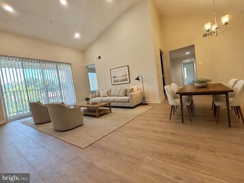 91-3k-15210 Elkridge Way, SILVER SPRING, MD, 20906-1381 | Card Image