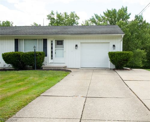 9862 Fair Rd, Strongsville, OH, 44149-1360 | Card Image
