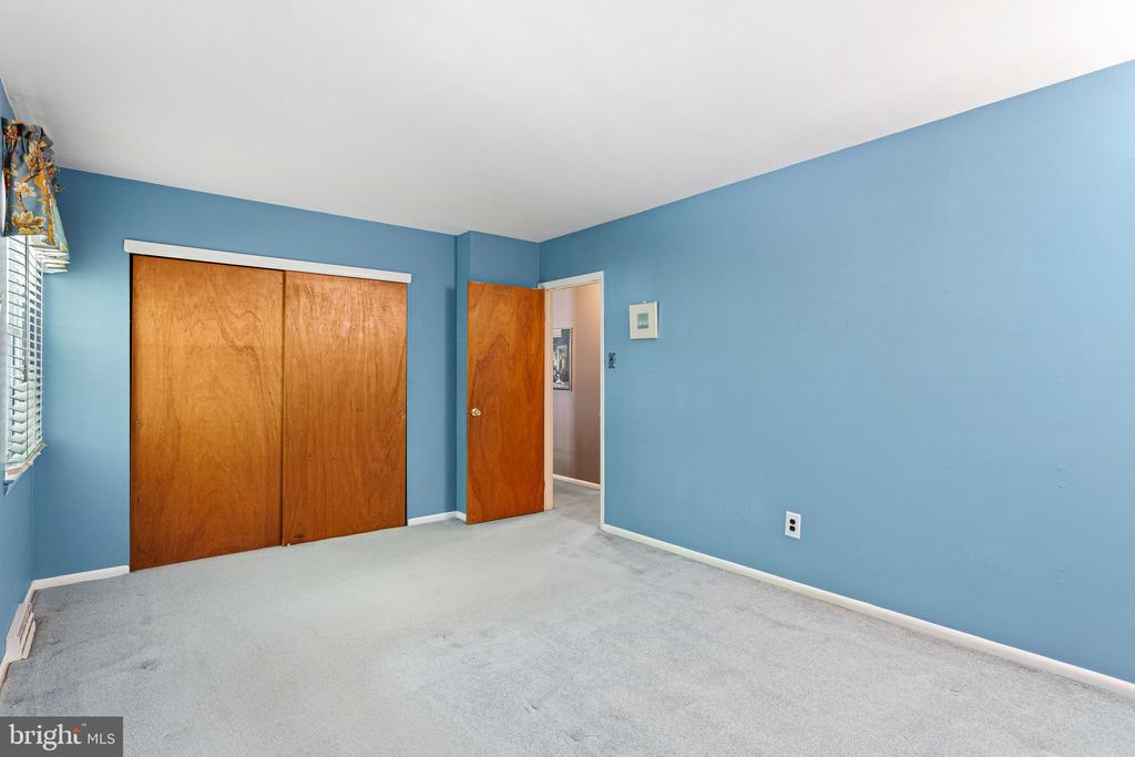 Residential in LINDENWOLD 2