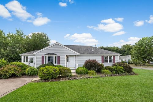 105-105 Crystal Water Dr, East Bridgewater, MA, 02333-2184 | Card Image