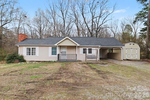 3533 Denton Rd, Thomasville, NC, 27360-6169 | Card Image