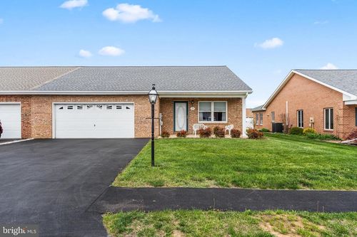 122 Southern Oak Drive, HAGERSTOWN, MD, 21740 | Card Image