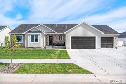3149 E Bergeson Dr, Ammon, ID, 83401-6735 | Card Image