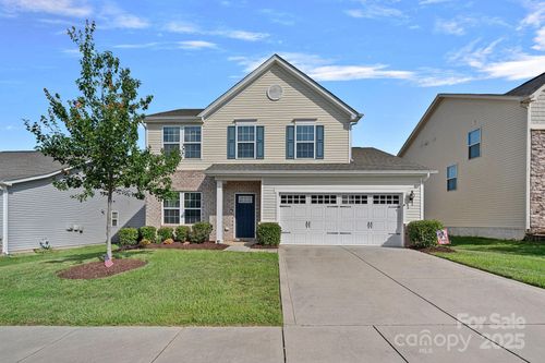 1527 Scarbrough Cir Sw, Concord, NC, 28025-6725 | Card Image