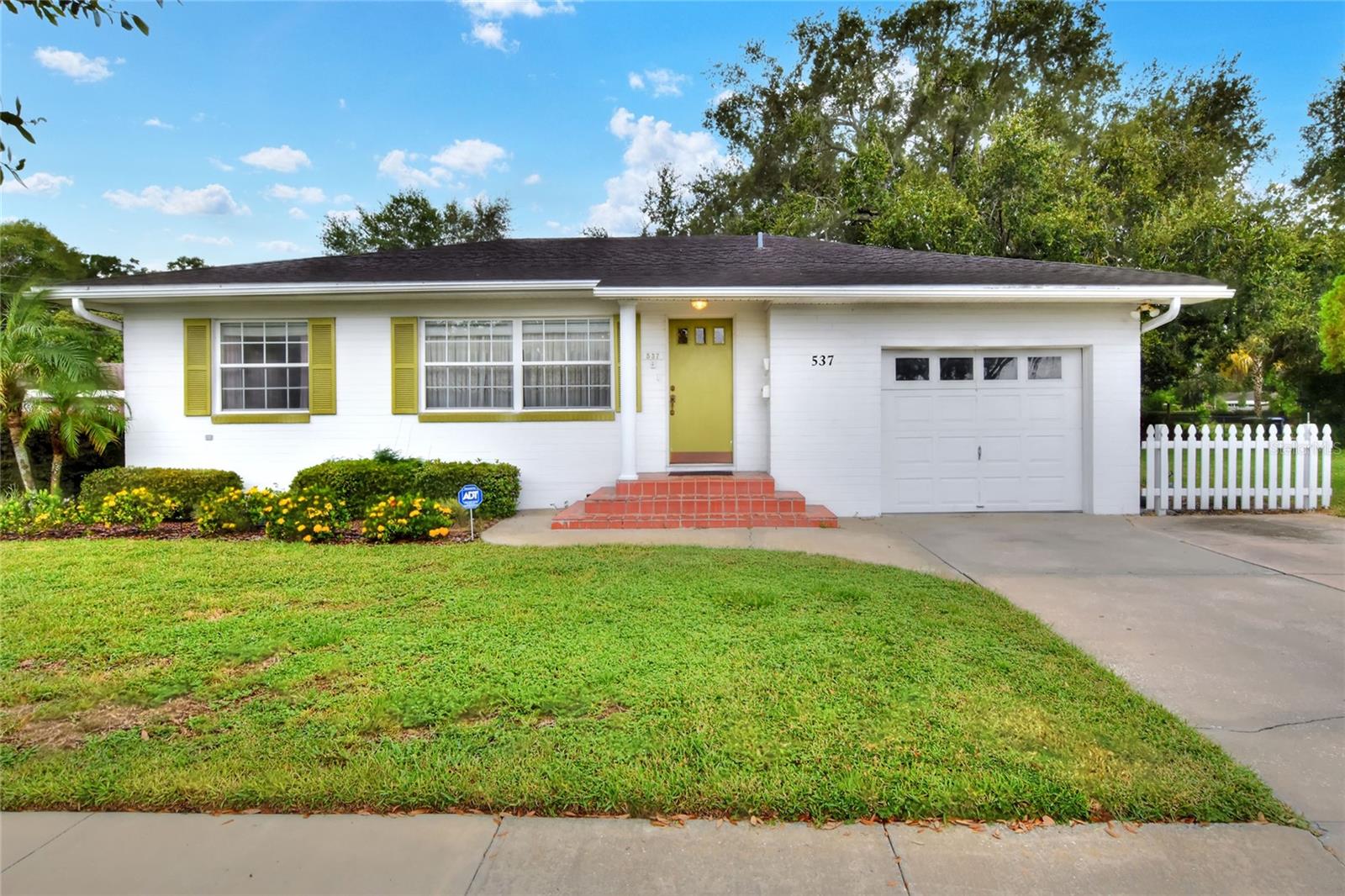 Clayton Ave, Lakeland, FL 33801