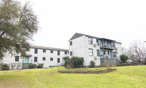 2401 Berwick Ave, Dallas, TX, 75203-4254 | Card Image