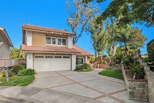 27 Campanero E, Irvine, CA, 92620-1821 | Card Image