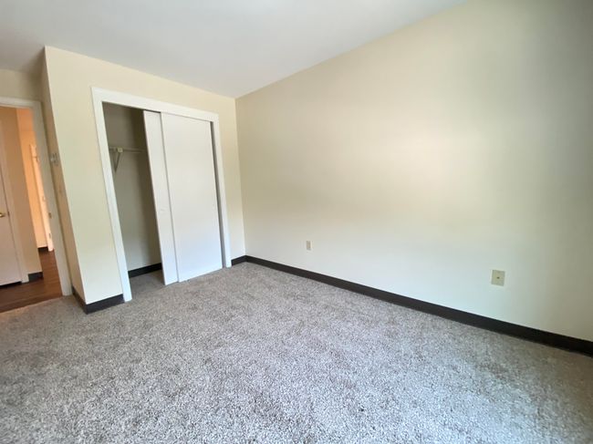 APT-303 - 173 Eastern Ave, Condo with 2 bedrooms, 1 bathrooms and null parking in Manchester NH | Image 23
