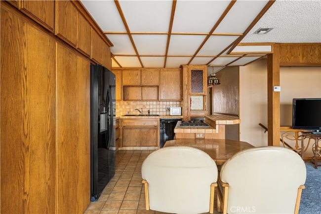 1207 Seal Way, Home with 6 bedrooms, 4 bathrooms and 2 parking in Seal Beach CA | Image 24
