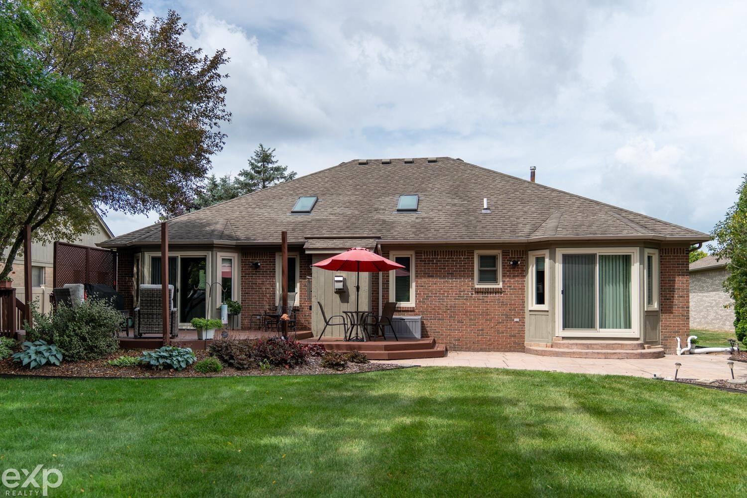 Residential in Washington Township 5