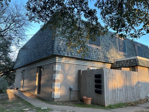 2306 Barton Village Cir, Austin, TX, 78704-4767 | Card Image