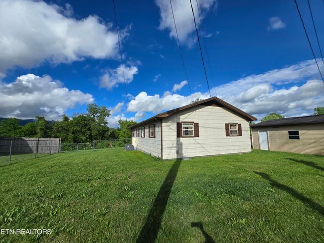 288 Machine Branch Rd, House other with 3 bedrooms, 2 bathrooms and null parking in Ewing VA | Image 30