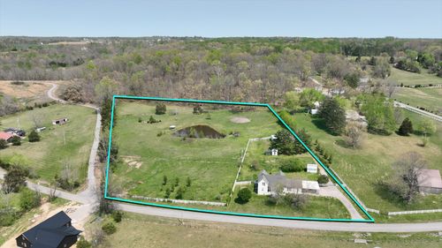 365 Martin Rd, Portland, TN, 37148-5216 | Card Image