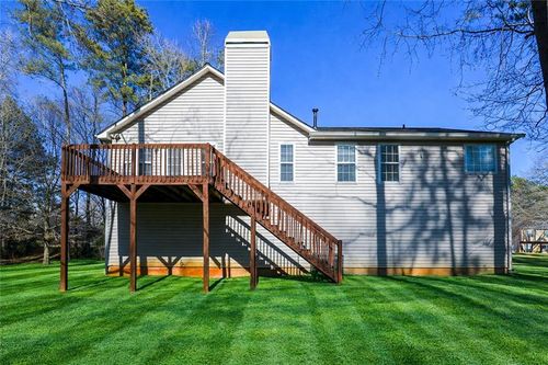 5747 Graceland Dr, Powder Springs, GA, 30127-4768 | Card Image