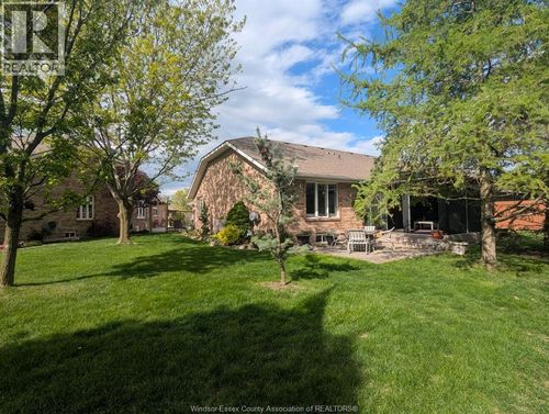 1305 Laurel Bay Crt, Windsor, ON, N8P1M9 | Card Image