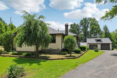 4296 Morefield Rd, Hermitage, PA, 16148-3767 | Card Image