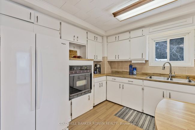 2 Lionel Stone Ave E, House other with 3 bedrooms, 2 bathrooms and 3 parking in Tottenham ON | Image 10