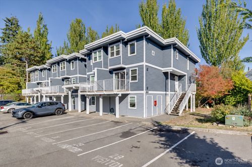 206-6703 204th St Sw, Lynnwood, WA, 98036-4525 | Card Image