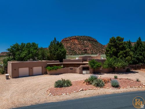 199 N Gunsmoke Pass, Kanab, UT, 84741-3009 | Card Image