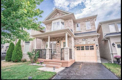 32 Whitlock Cres, Ajax, ON, L1Z2B2 | Card Image