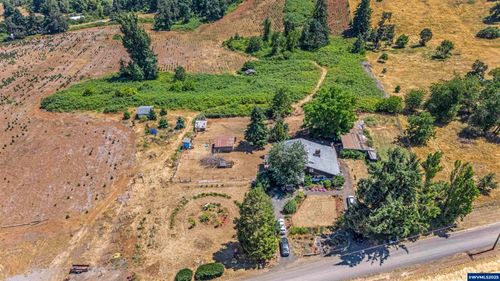 7138 Grandview Ave, Scotts Mills, OR, 97375-9658 | Card Image