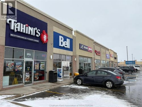 849 St Clair St, Chatham, ON, N7L0E9 | Card Image