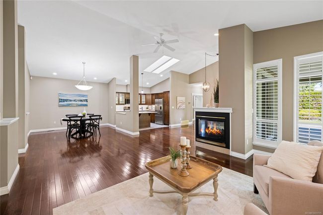 Hardwood Flooring | Image 6