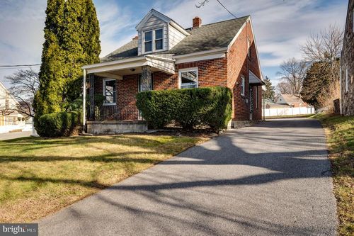 3611 Kutztown Rd, Reading, PA, 19605-1841 | Card Image