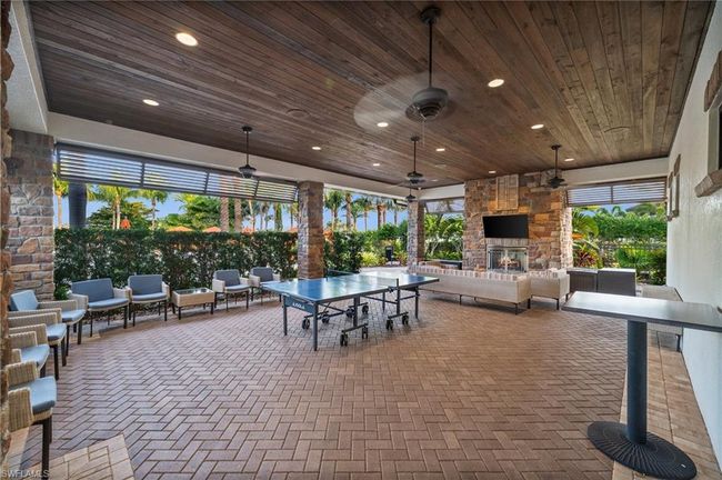 202 - 9366 Pocida Ct, Condo with 2 bedrooms, 2 bathrooms and 1 parking in Naples FL | Image 33