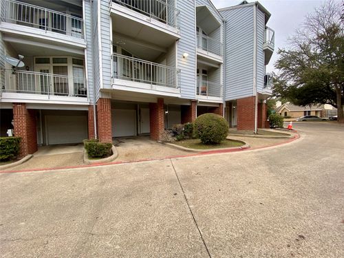 2000-9823 Summerwood Cir, Dallas, TX, 75243-0939 | Card Image
