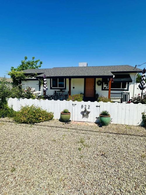 822 N Acacia Avenue, Ripon, CA, 95366 | Card Image