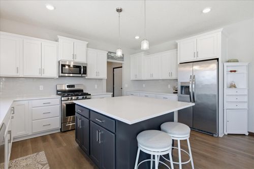 27635 Kaden St, Elko New Market, MN, 55020-4402 | Card Image