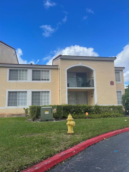 apt-107-1743 Village Blvd, West Palm Beach, FL, 33409-2069 | Card Image