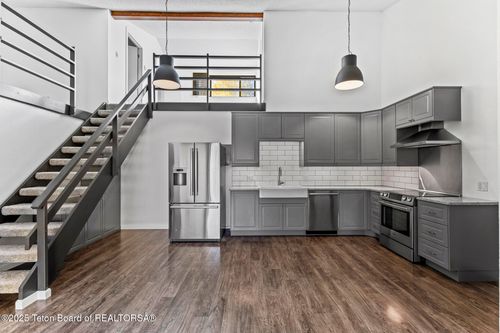 b-14-355 W Deloney Ave, Jackson, WY, 83001-8236 | Card Image