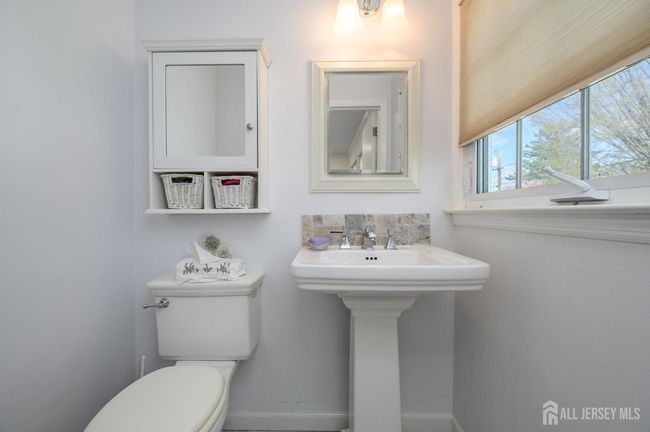 14 Temple Ter, House other with 3 bedrooms, 2 bathrooms and null parking in Lawrence NJ | Image 26
