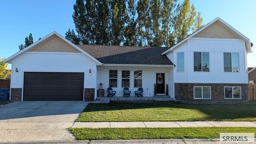 407 Buckskin Ct, Sugar City, ID, 83448-1178 | Card Image