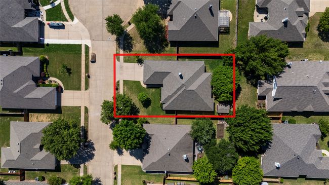 Bird's eye view with a residential view | Image 4