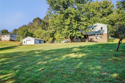 208 Mccleary Rd, Hookstown, PA, 15050-1703 | Card Image